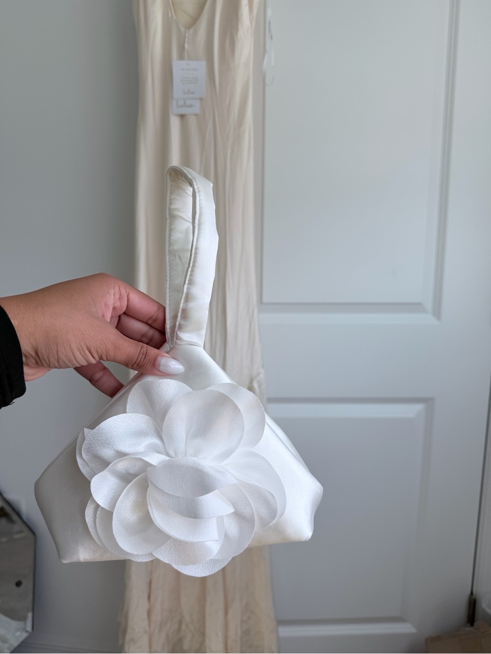 White Satin Floral Wristlet Clutch